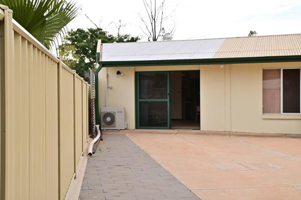 Spacious Studio In Alicesprings Queenbed+Ksairbed Alice Springs Luaran gambar